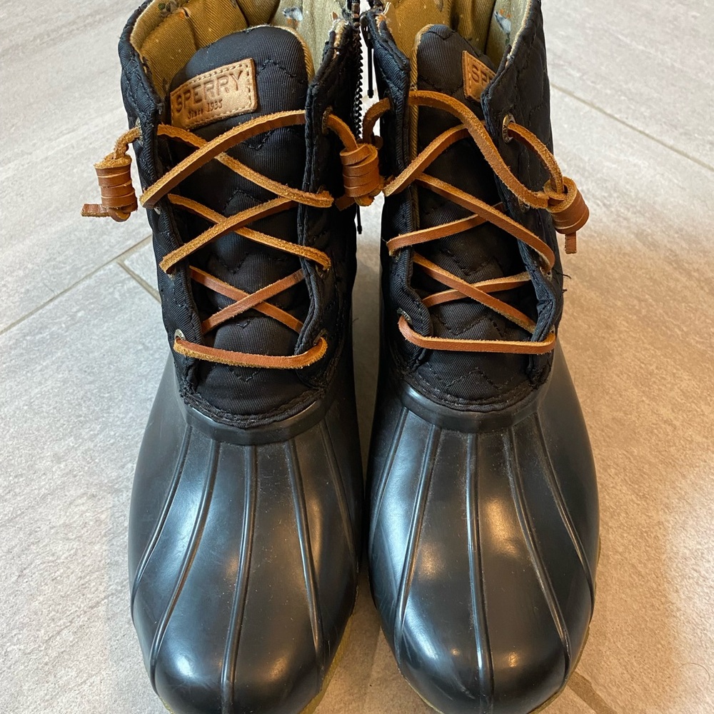 Sperry Duck Boots Size 8 - EUC